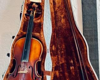 E.R. Pfretzschner Replica Stradivarius Violin in Case.