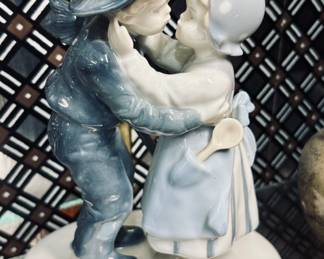 Vintage Metzler & Ortloff German Porcelain Chimney Sweeper Kissing Girl Figurine