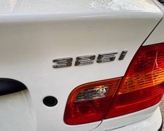 2004 BMW 325i - Mileage 89937