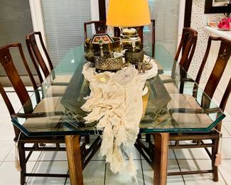 8 Pc Glass Top Dining Set.
