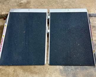 Foldable Portable Wheelchair Ramp