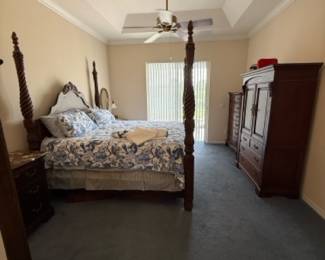 Thomasville Furniture Bedroom Set
