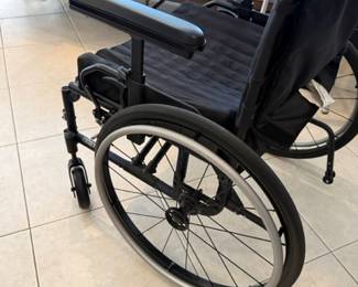 Wheel Chair, Large