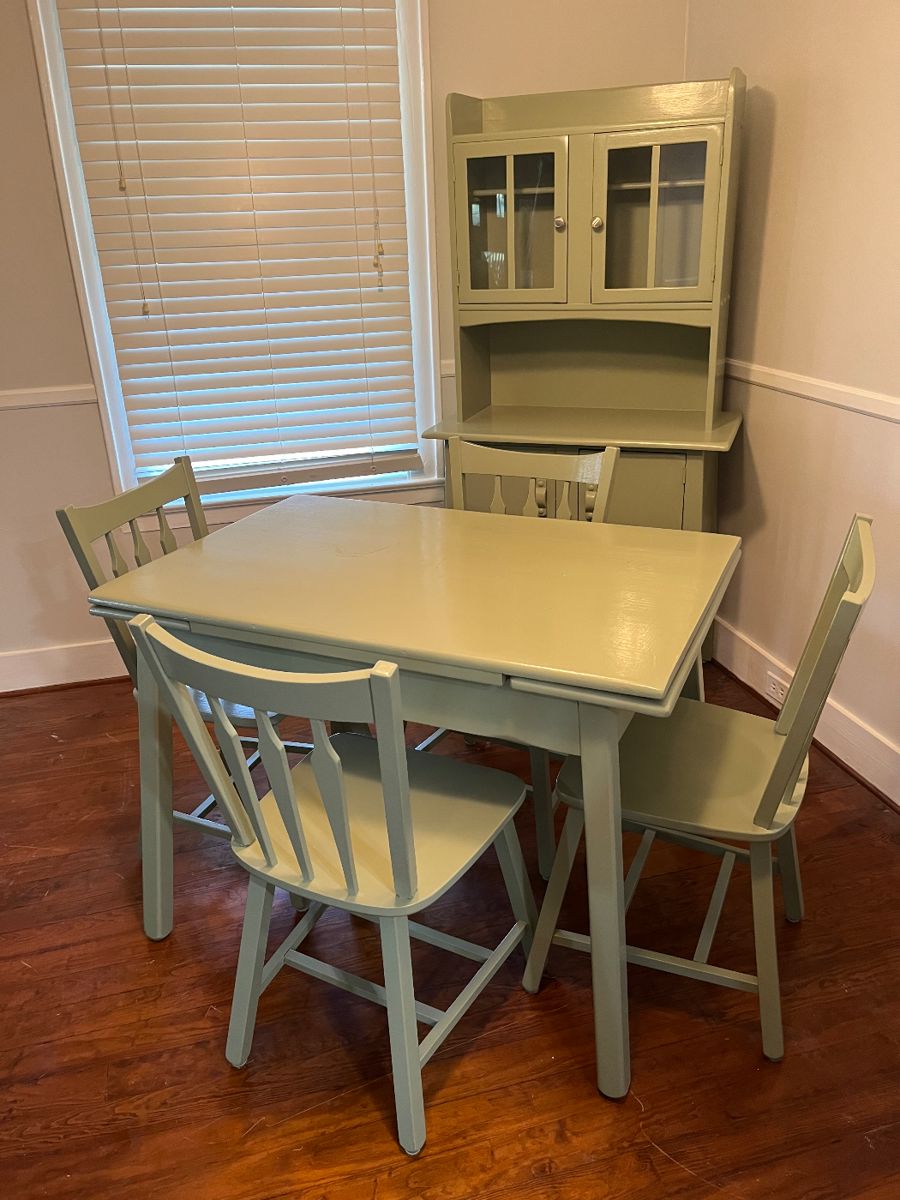 $500 Vintage dinette set-extendable table, 4 chairs, 1-piece hitch. Separately the table and chairs are $300, the hutch $200