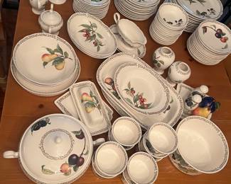 $250 Noritake Royal Orchard china