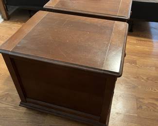 $100 Pair of Hammary by La-Z-Boy wood nightstands/end tables; 20 inches wide by 26 inches deep by 23 inches high each
