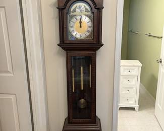 $200 Herschede Tempus Fugit grandfather clock, 74" tall