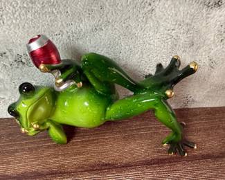 Shelf Sitter Humorous Resin Frog Holding Wine Glass 