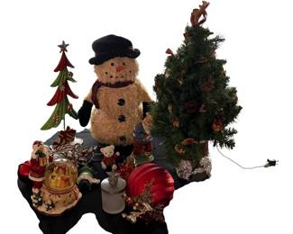 Holiday Dcor Collection  Snowman, Trees  Figurines