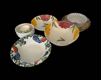 Lot Of Various Sized Bowls