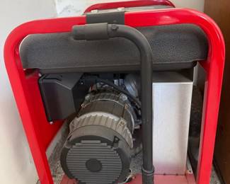 TroyBilt 5550 Watt Portable Generator  8550 Starting Watts, GasPowered