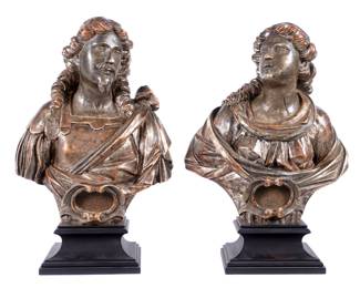 Lot 33: Pair Early Italian Carved Wood Reliquary Busts