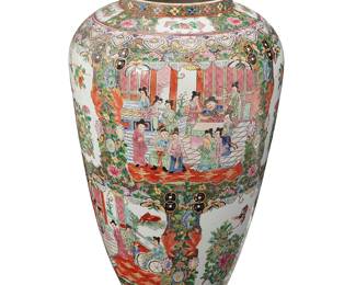 2223
A Chinese Rose Medallion porcelain vase
20th century
Bearing an apocryphal reign mark for Qianlong Period (1735-1796) in red underglaze
Depicting alternating courtly figures or foliate scenes with birds in friezes within floral motif borders
23.5" H x 14.5" Dia.
Estimate: $200 - $300
