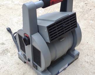 Utilitech Utility Blower Fan w/ Outlet PB300A