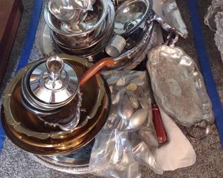 Lot of Silverplate Serveware & Platters / Trays
