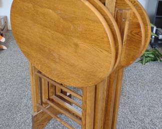 Heavy Oak Dinner Tray Set w/ Stand