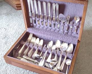 Rogers Silverplate Flatware Set in Box