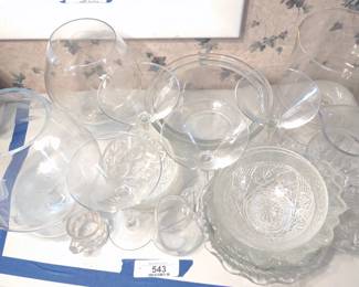 Clear Glass Serveware & Pitchers