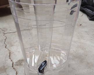 Clear Plastic Beverage Drink Dispenser