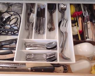 Kitchen Utensils, Knives & Flatware - B