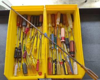 Assorted Vintage Screwdrivers