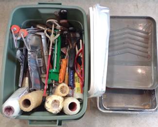 Painting Tools & Supplies (Rollers & Trays)