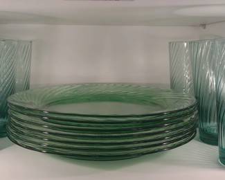 Pyrex Festiva Green Spiral Glass Plates & Cup Set