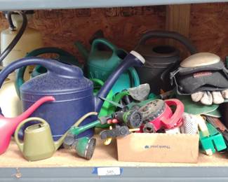 Garden Tools, Watering Cans & Sprinklers