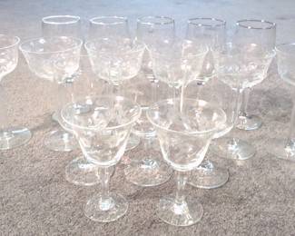 Clear Glass Stemware Drinking Set