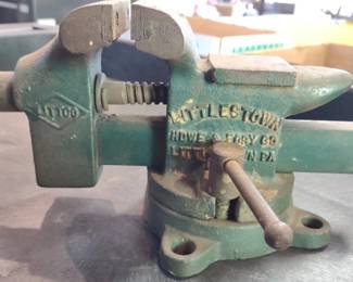 Vintage Littlestown No. 112 Swivel Bench Vise
