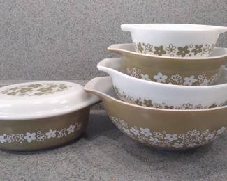 5 Piece Pyrex Spring Blossom Crazy Daisy Set