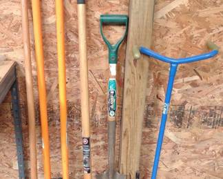 6 Garden Hand Tools (Post Digger, Shovel & More)