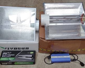 Indoor Grow Lights & Ballast (Vivosun, Yield Lab)