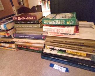 Antiques Price Guide & Identification Books
