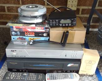 DVD & VHS Players w/ Electronics
