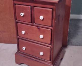 Vintage Small 4 Drawer Chest of Drawers