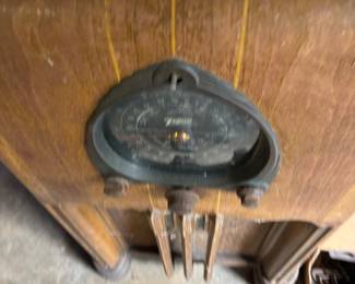 Standing radio