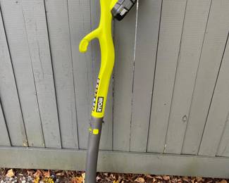 Weed Wacker, Royobi