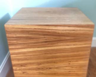 Cube Table