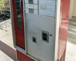 1960s era Coca Cola machine