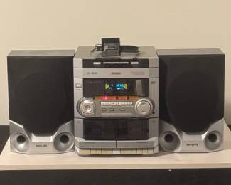 Philips FW-C10 3 Disc Changer Stereo System