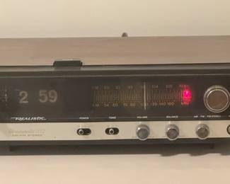 Vintage Realistic Chromomatic 112 Alarm Clock Radio