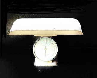 Vintage American Family Nursery Scale