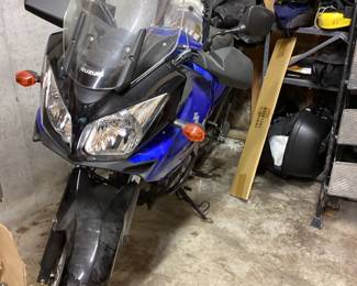 Suzuki DL 650 Motorcycle