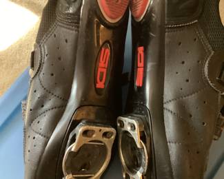 Sidi Bike shoes with Genius speedsby cleats bottom view