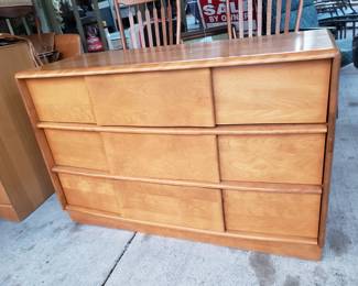 HW Dresser (with mirror)