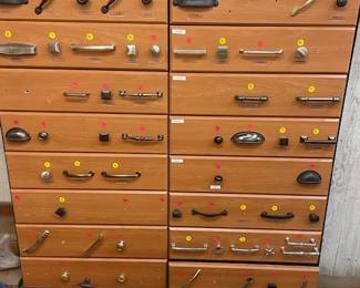 Cabinet hardware