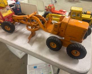 1950's JD Adams & Co. Pressed Steel Doepke Model Toys Adams Road Grader