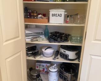 Large Collection of Kitchen Accessories & Kitchen Necessities