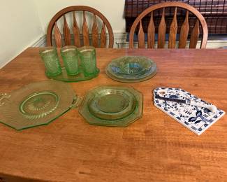 Uranium glass